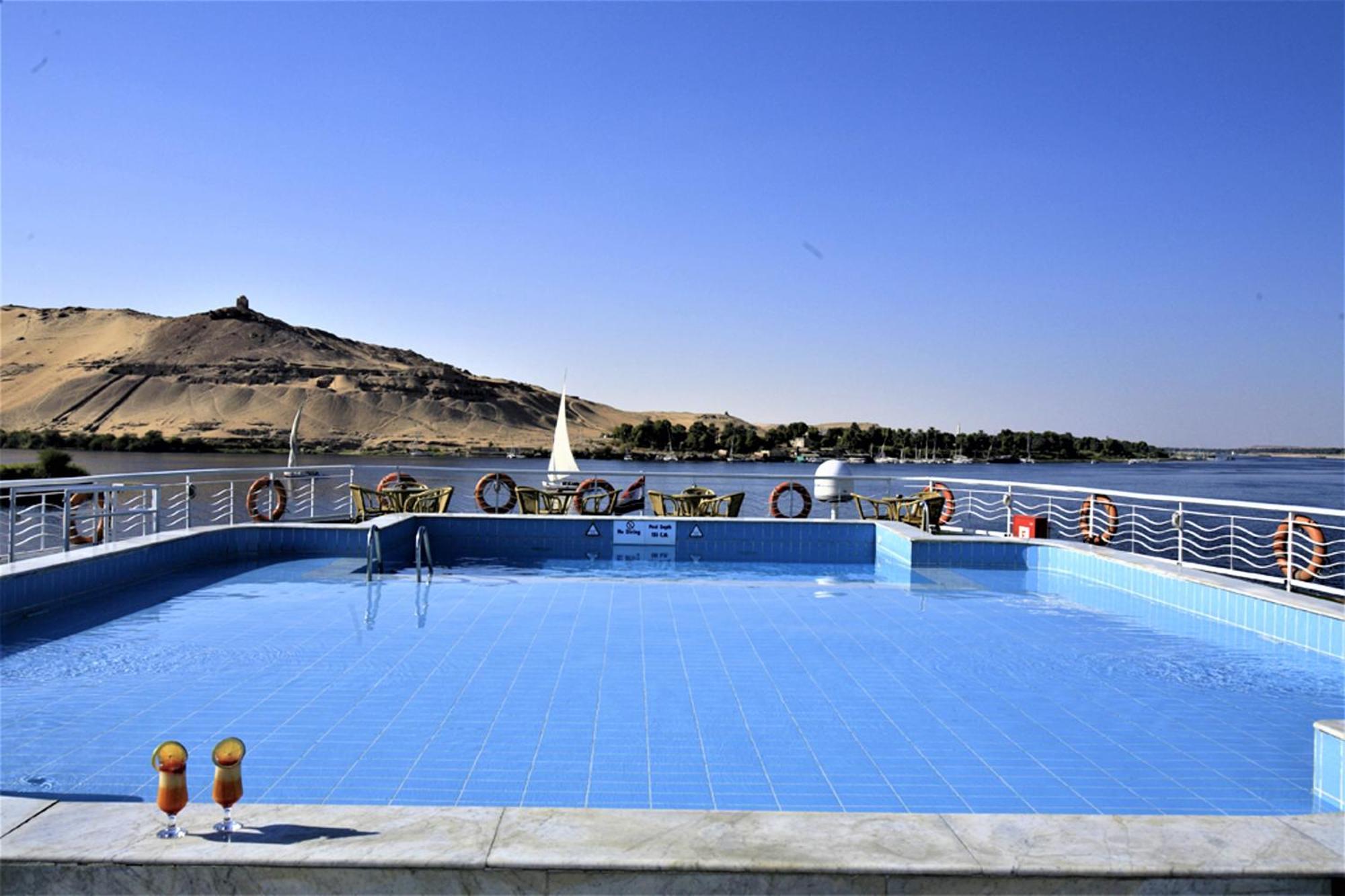 Iberotel Crown Empress: Luxor & Aswan Nile Cruise Exterior photo