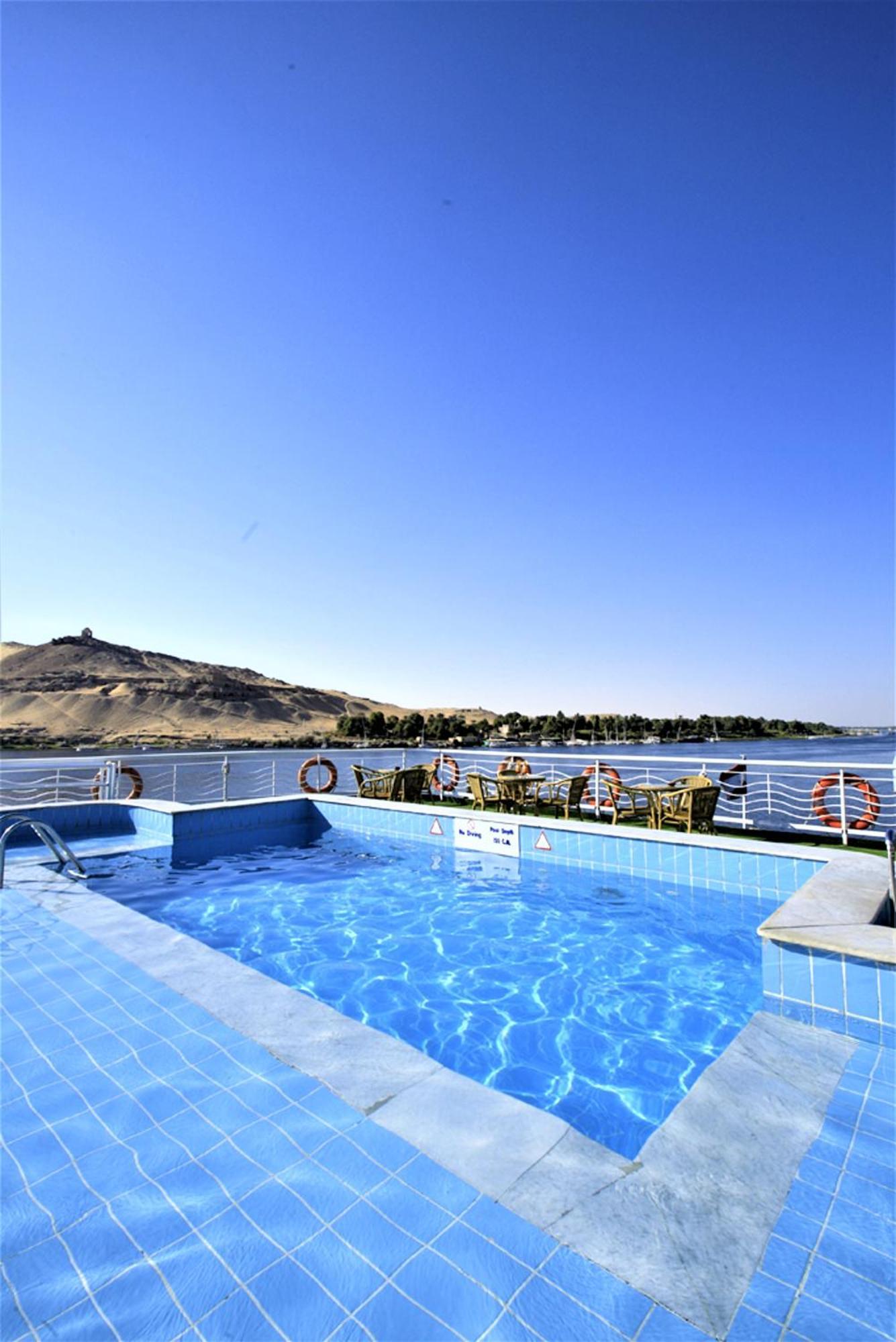 Iberotel Crown Empress: Luxor & Aswan Nile Cruise Exterior photo