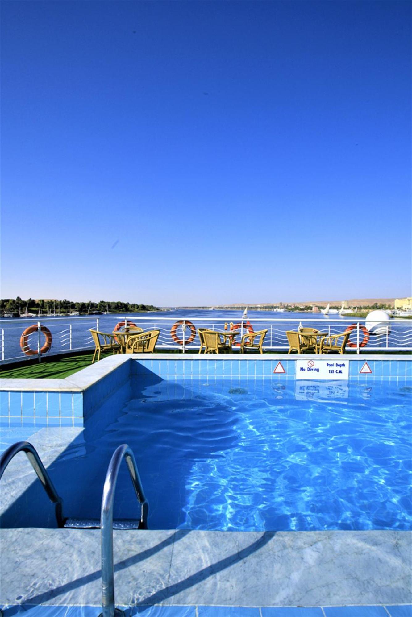 Iberotel Crown Empress: Luxor & Aswan Nile Cruise Exterior photo