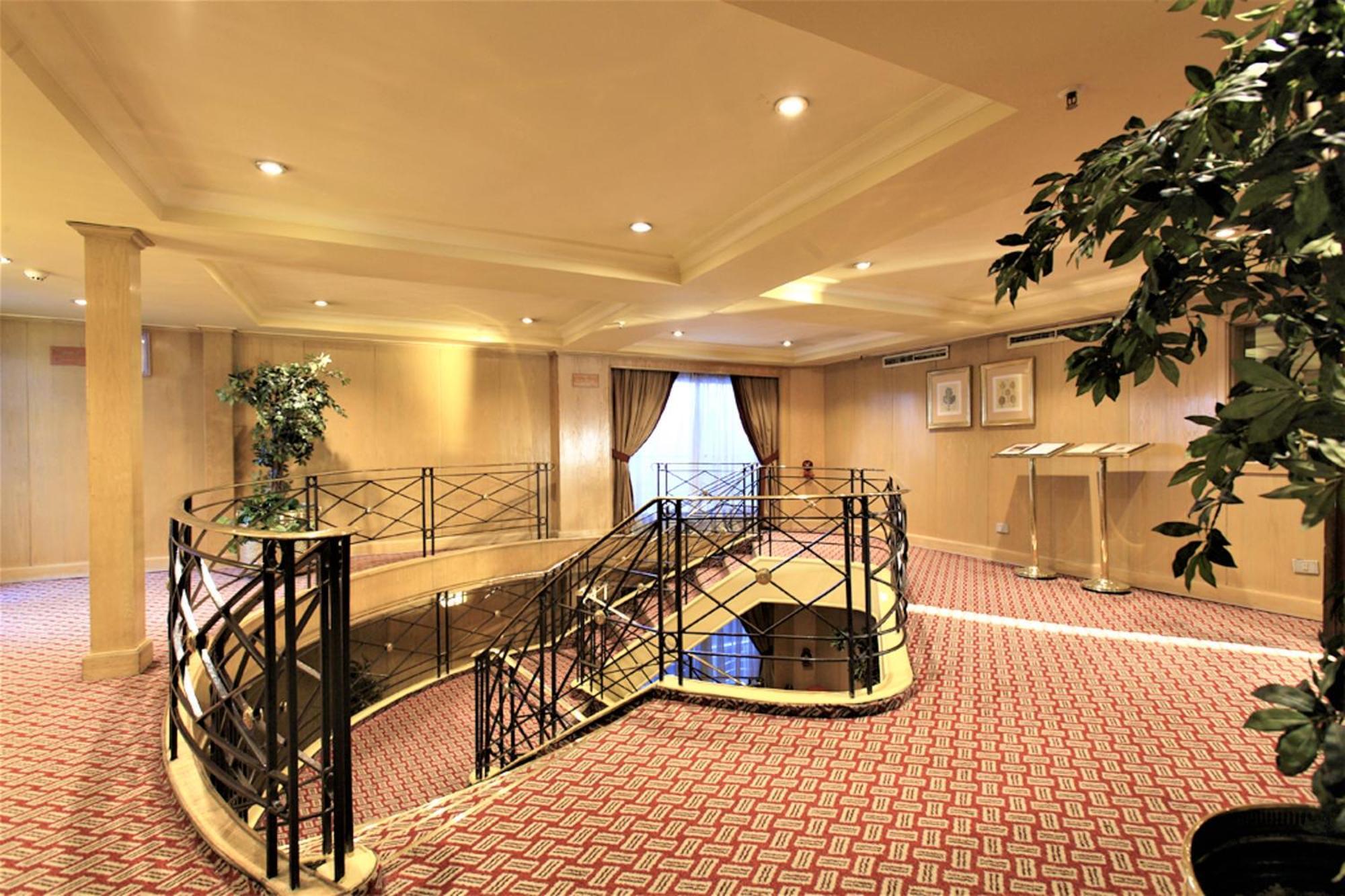 Iberotel Crown Empress: Luxor & Aswan Nile Cruise Exterior photo